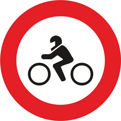 R-104 Entry prohibited to motorcycles