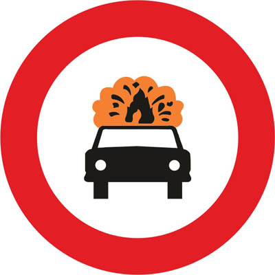 R-109 No entry for vehicles carrying explosive or flammable goods